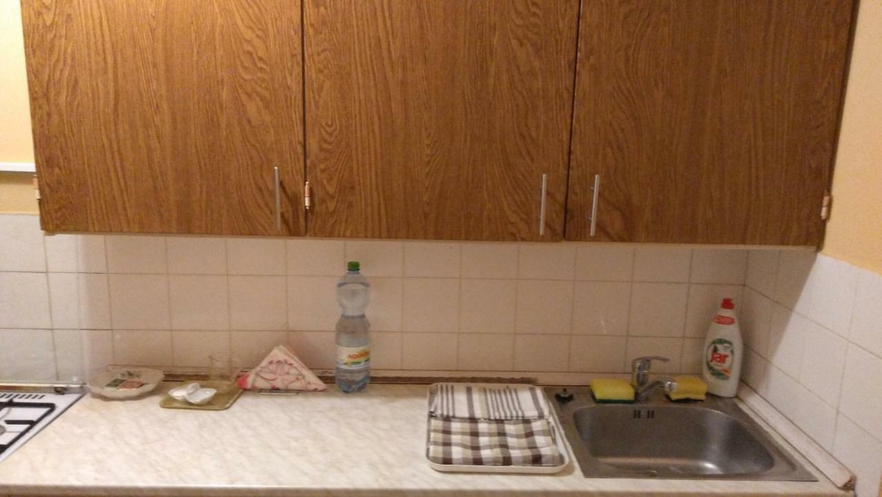 Gesztenyes Apartman มิชโคลซ์ ภายนอก รูปภาพ